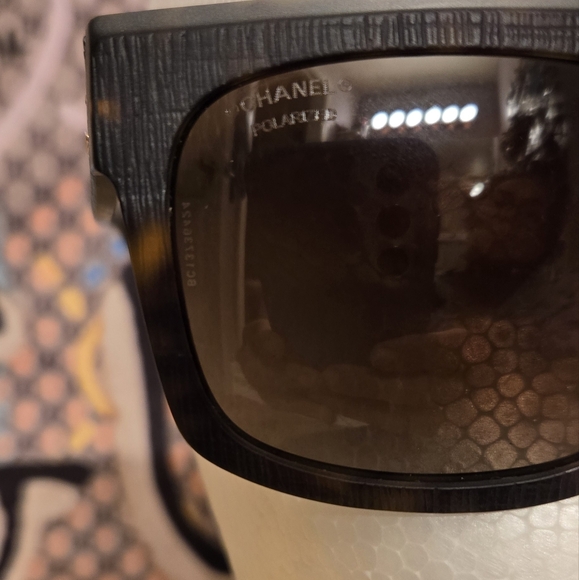 Chanel Havana Flatops - Picture 2 of 8